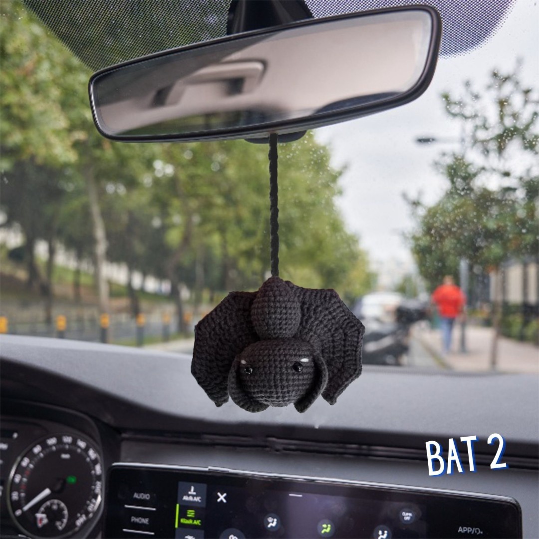 Cute Bat Car Accessories for Halloween, Halloween Crochet Rearview Mirror Decoration, Car interior Charm, Handmade Gift for Woman or Man