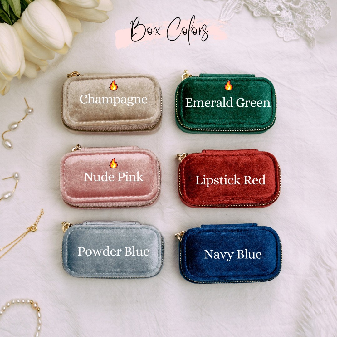 Personalized Jewelry Box, Bridesmaid Gifts, Wedding Favors, Custom Velvet Jewelry Box, Travel Jewelry Case, Mother's Day Gift, Gift for Mom