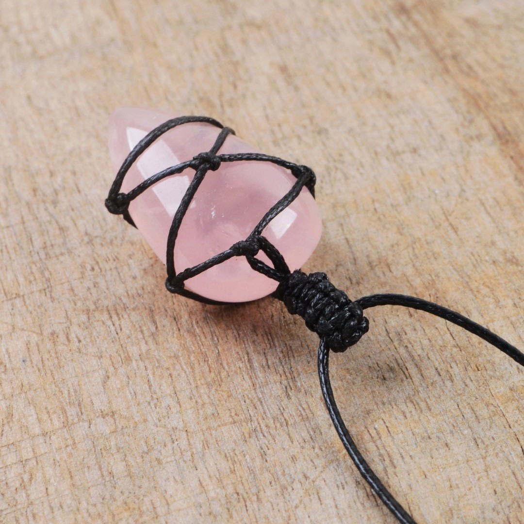 Rose Quartz Necklace, Raw Rose Quartz Pendant Necklace, Pink Crystal Quartz, Wedding Jewelry, Christmas Gift, Gift for Her, Yoga Jewelry