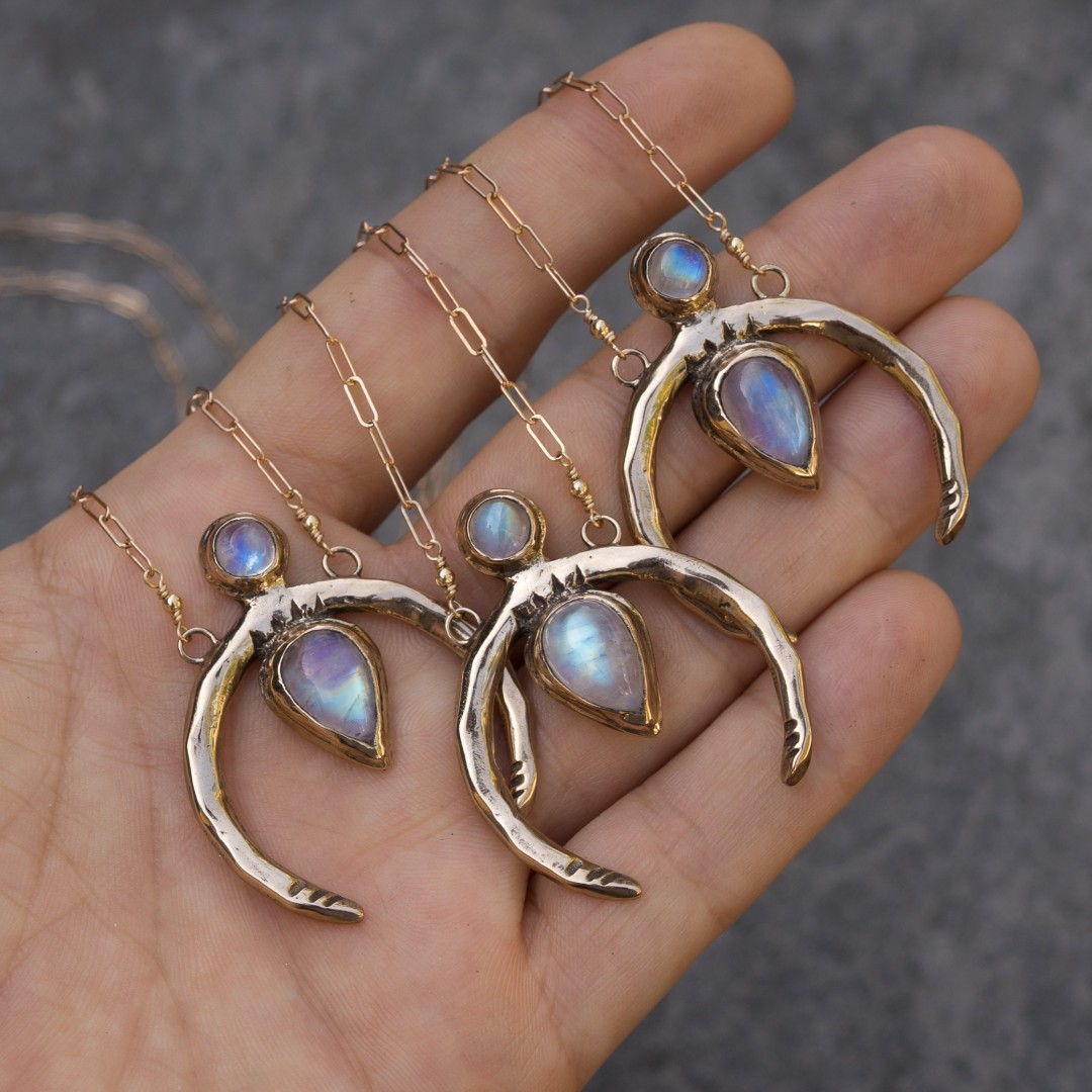 NEW MOON / Moonstone Necklace, Crescent Moon Necklace, Moonstone Jewelry, Rainbow Moonstone Necklace, Moon Phase Necklace, Bohemian Jewelry